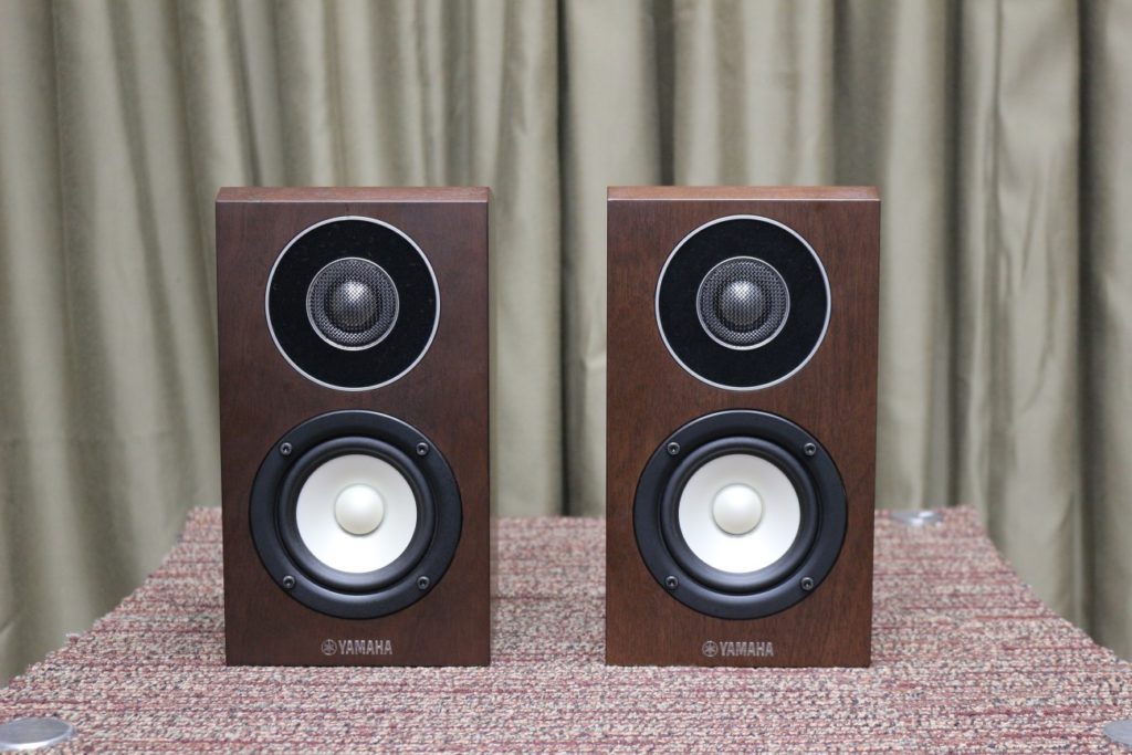 Loa Yamaha NS-B700 chuan